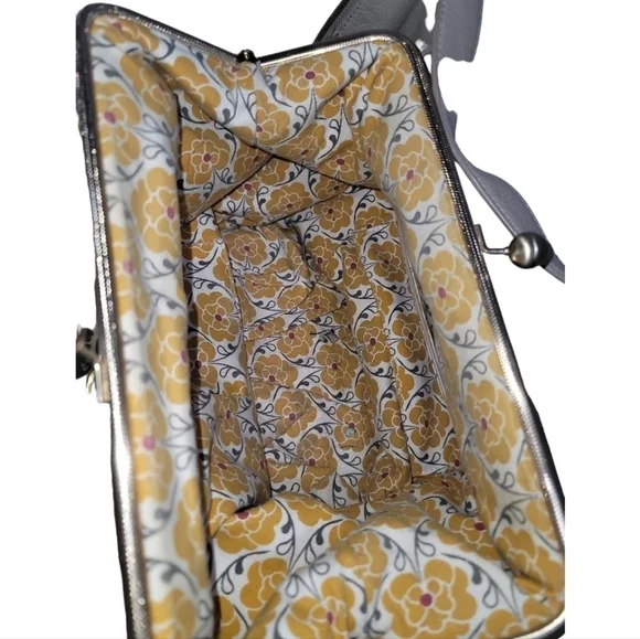 Emma Fox Dressage Kiss Lock Hobo Bag Cream Gold Hardware Lined - Picture 10 of 13